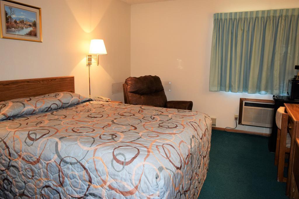 Country Inn Libby Экстерьер фото
